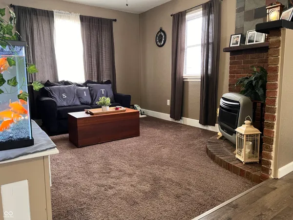 $189,500 | 2 Walden Drive, Gas City, IN 46933