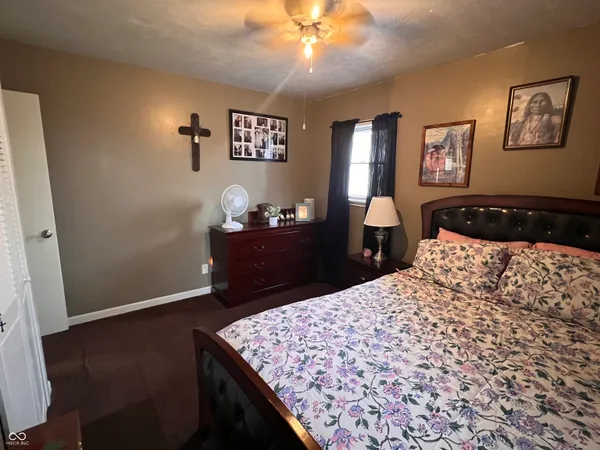 $189,500 | 2 Walden Drive, Gas City, IN 46933