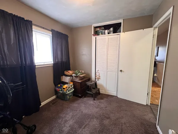$189,500 | 2 Walden Drive, Gas City, IN 46933