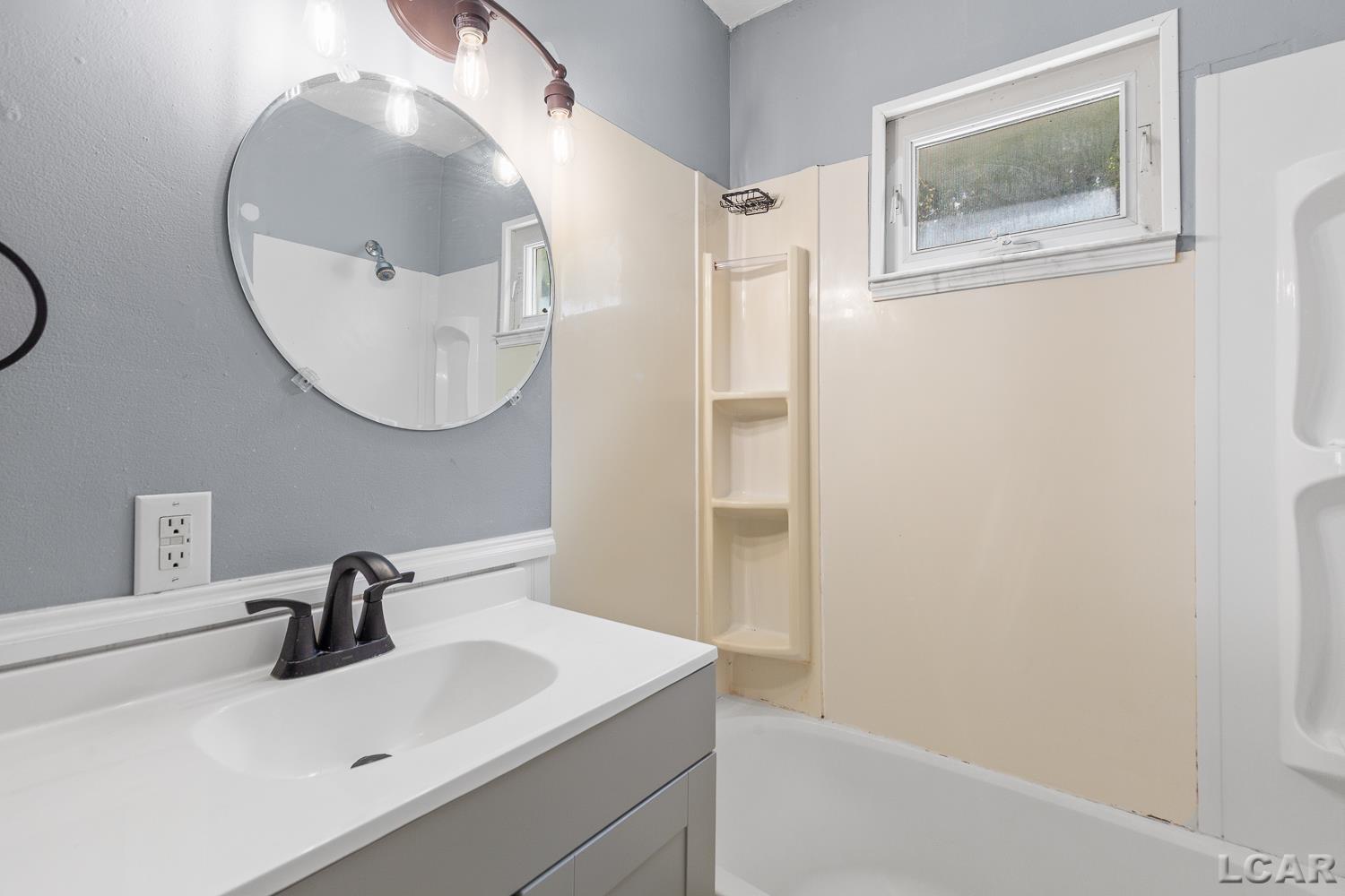 431 Oden Way Street Adrian, MI 49221 - Photo 21 of 39