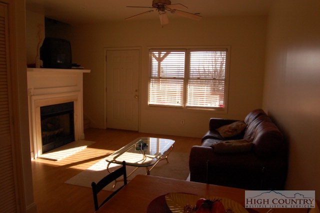 190-17 Ridge View Drive, Unit 17 Boone, NC 28607 - Photo 5 of 11 Gallery Image 5