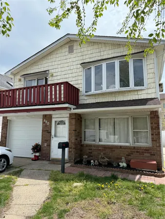 $4,250 | 450 East Penn Street, Long Beach, NY 11561