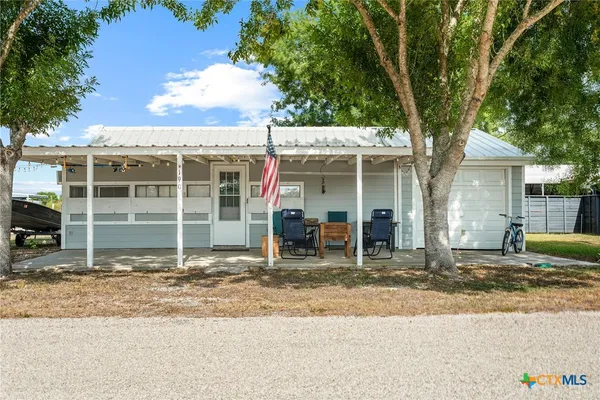 $143,000 | 190 La Lucia Street, Port Lavaca, TX 77979