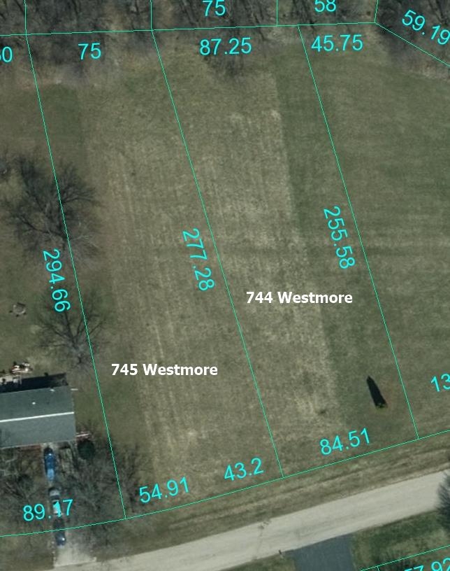 744 Westmore Road Lake Summerset, IL 61019 - Photo 2 of 15 a bathroom with a shower