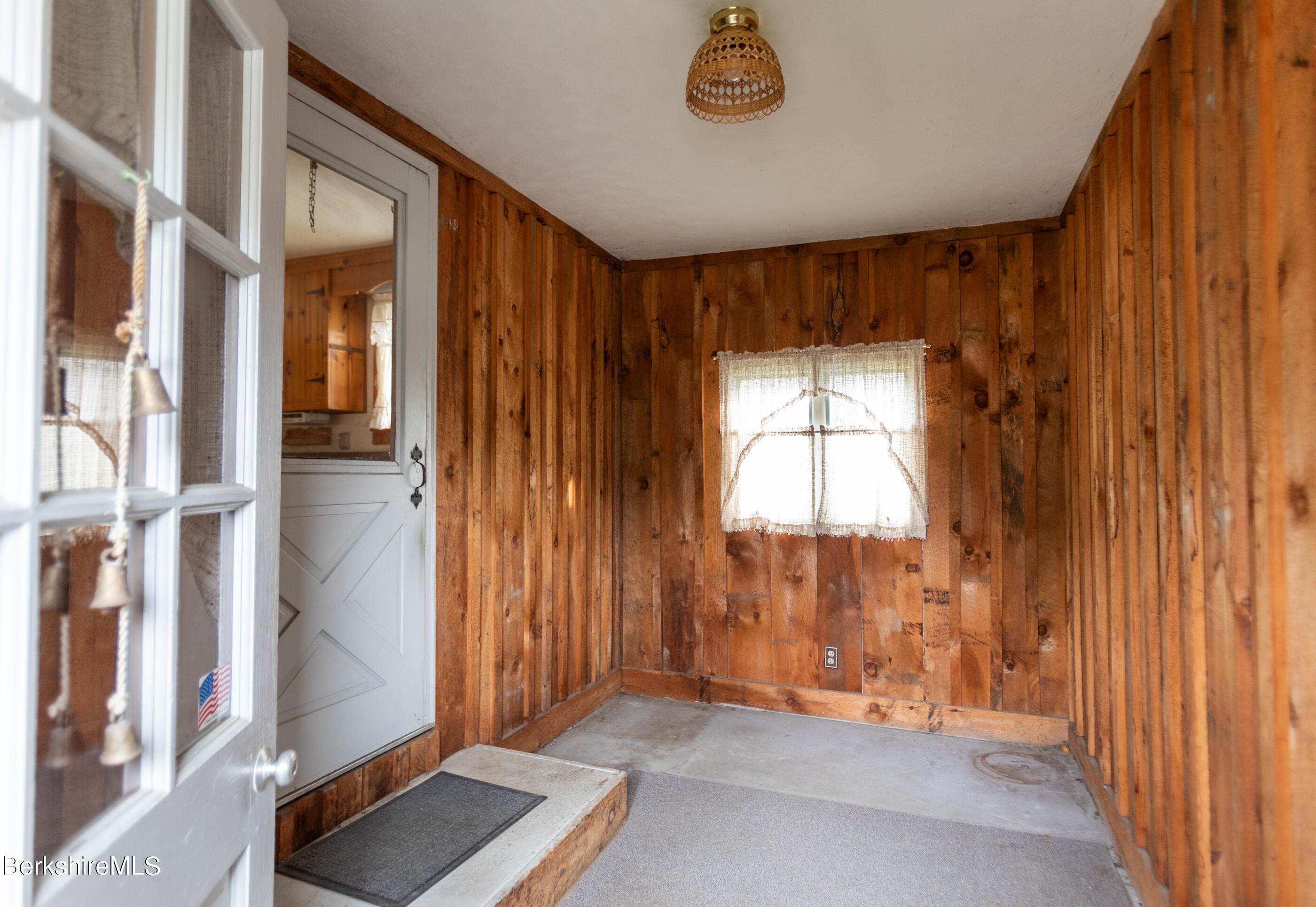 159 Balance Rock Road Lanesborough, MA 01237 - Photo 7 of 41 Inside Breezeway