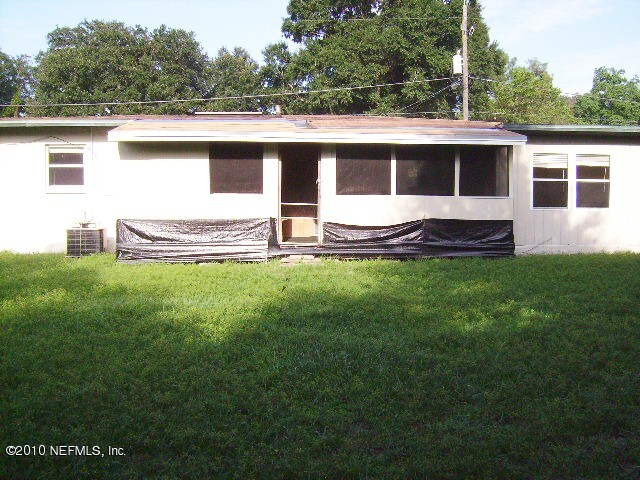 2839 Kline Road Jacksonville, FL 32246 - Photo 17 of 17 a front view of house with yard