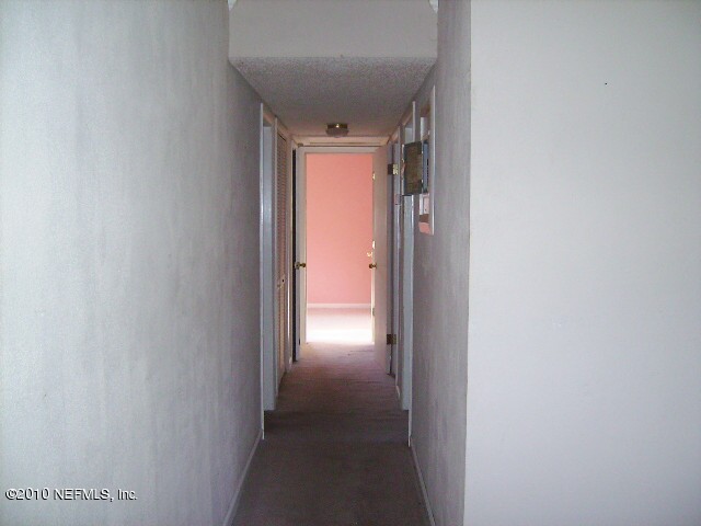 2839 Kline Road Jacksonville, FL 32246 - Photo 8 of 17 a view of a hallway