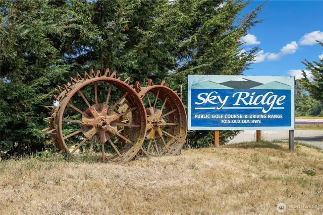 a view of outdoor space yard and entertaining space