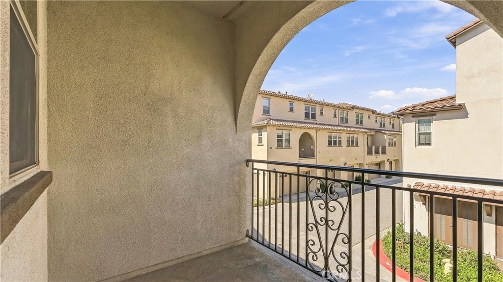 827 The Promenade, Unit F Azusa, CA 91702 - Photo 32 of 51 Gallery Image 32