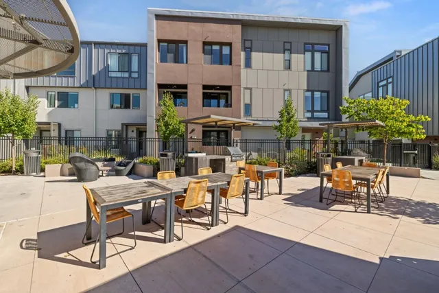$1,198,000 | 45009 Challenge Common, Unit 301, Fremont, CA 94538