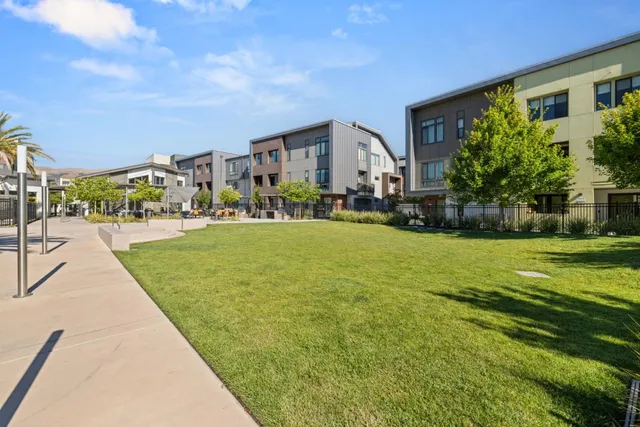 $1,198,000 | 45009 Challenge Common, Unit 301, Fremont, CA 94538