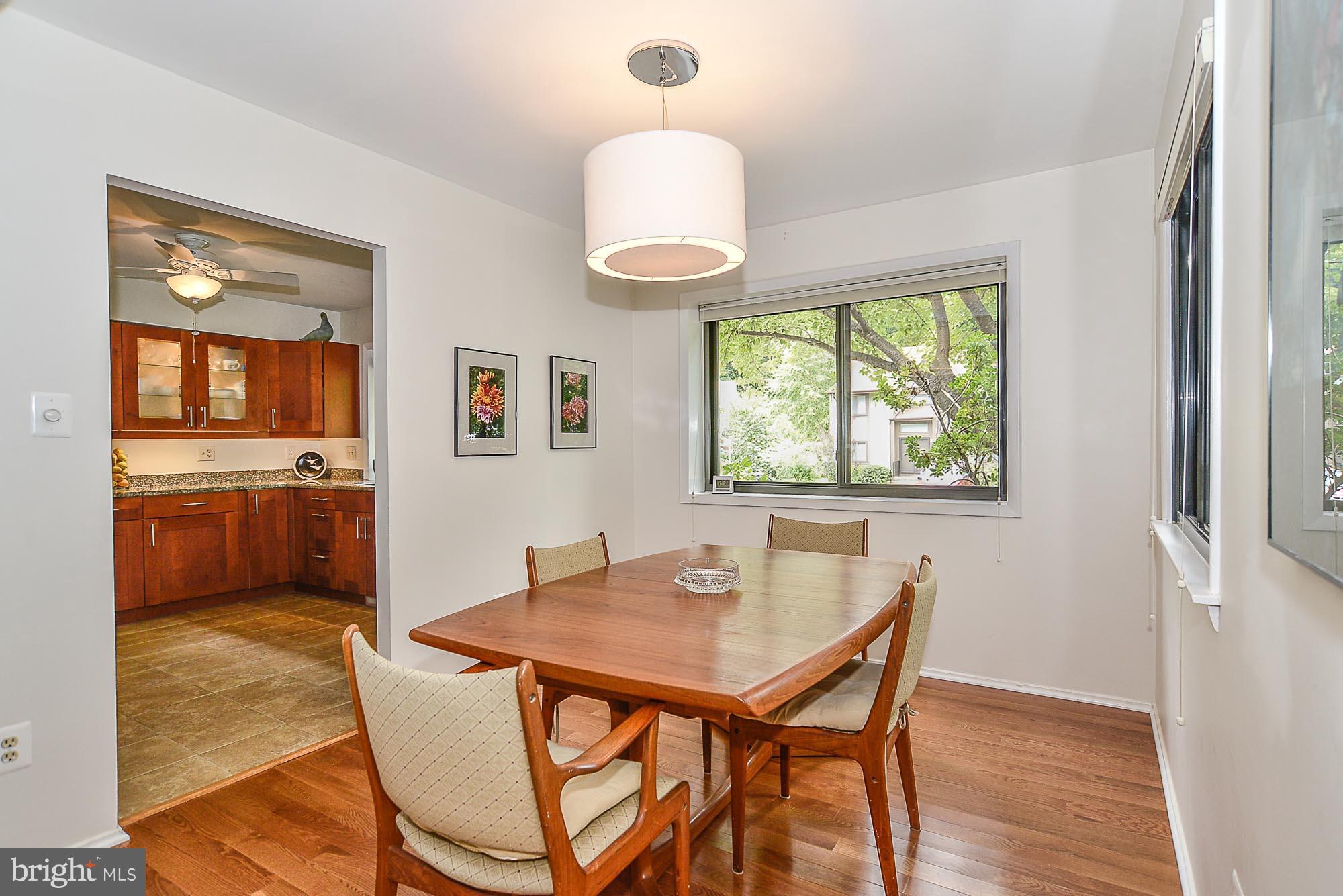2001 Winged Foot Court Reston, VA 20191 - Photo 12 of 30 Dining Room to Kitchen