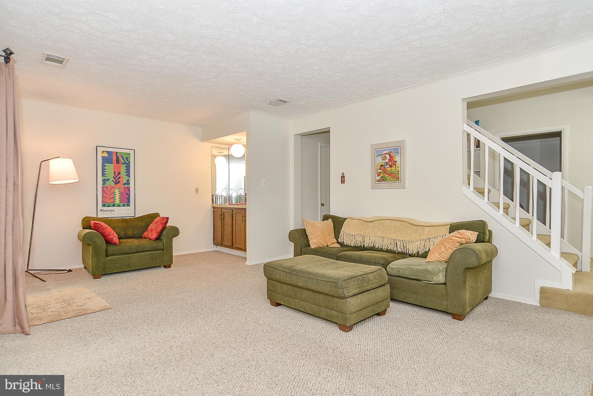 2001 Winged Foot Court Reston, VA 20191 - Photo 25 of 30 Family Room to Wet Bar, Bath and Reading Alcove