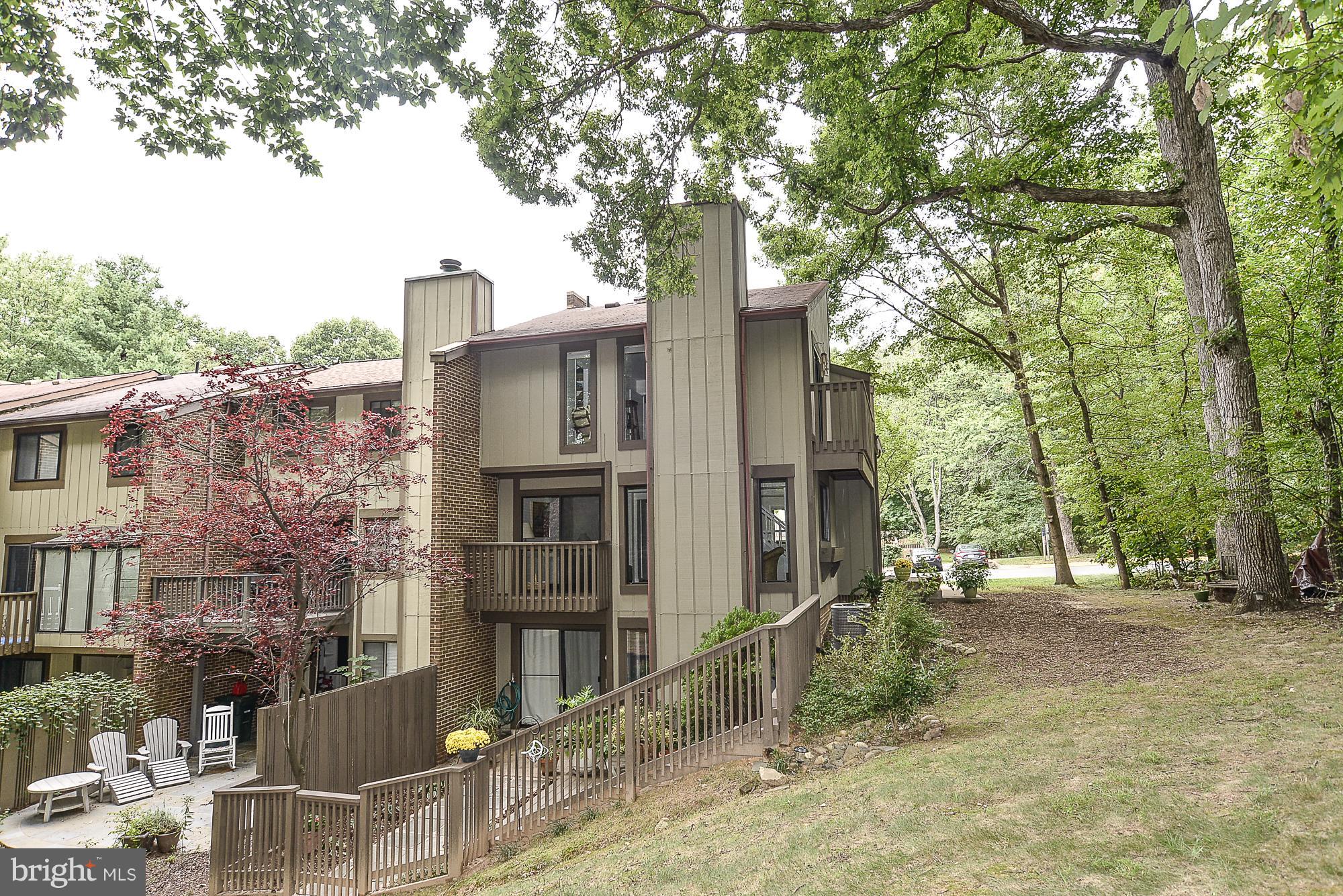 2001 Winged Foot Court Reston, VA 20191 - Photo 28 of 30 Exterior (Rear)