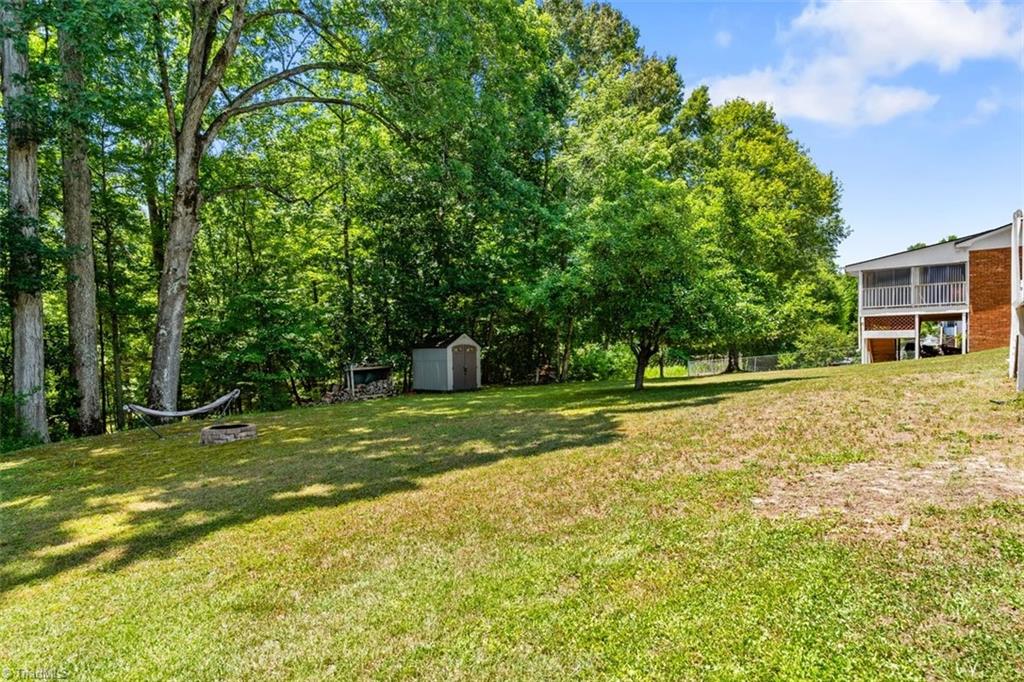 321 West Parris Avenue High Point, NC 27262 - Photo 35 of 36