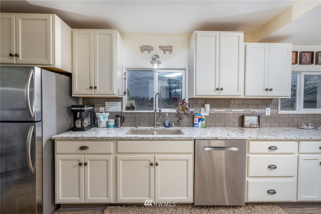 6275 Everson Goshen Road Everson, WA 98247 - Photo 7 of 31 Gallery Image 7