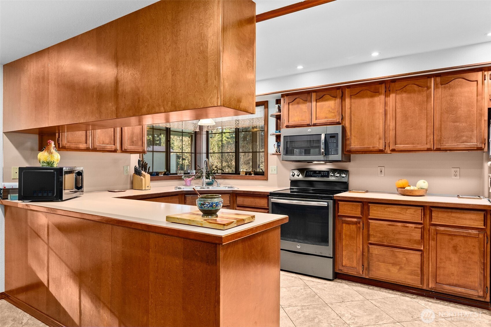 7842 Diagonal Road Southeast Olympia, WA 98501 - Photo 10 of 38