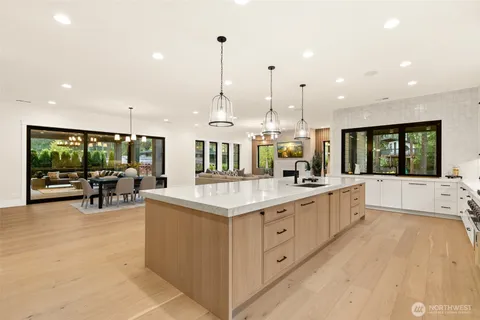 $7,250,000 | 10630 Southeast 22nd Street, Bellevue, WA 98004