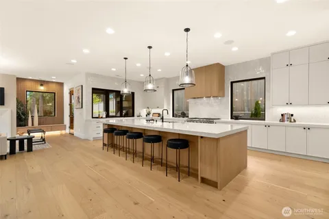 $7,250,000 | 10630 Southeast 22nd Street, Bellevue, WA 98004