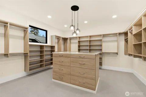 $7,250,000 | 10630 Southeast 22nd Street, Bellevue, WA 98004