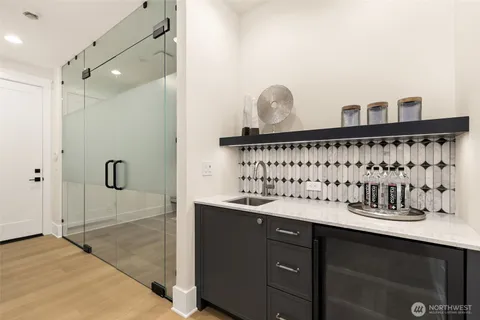 $7,250,000 | 10630 Southeast 22nd Street, Bellevue, WA 98004