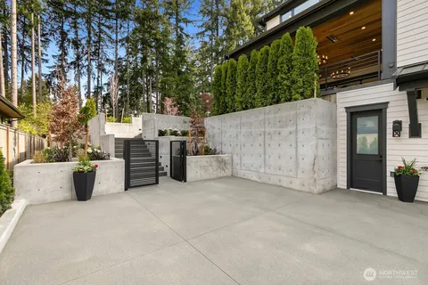 $7,250,000 | 10630 Southeast 22nd Street, Bellevue, WA 98004