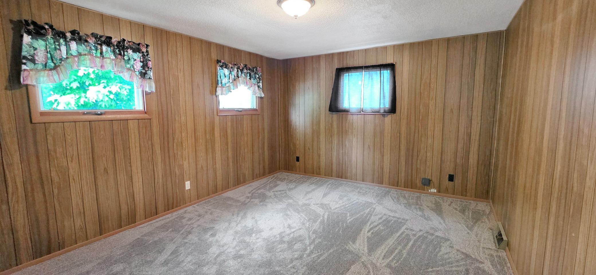 562 South Street Wabasso, MN 56293 - Photo 9 of 26
