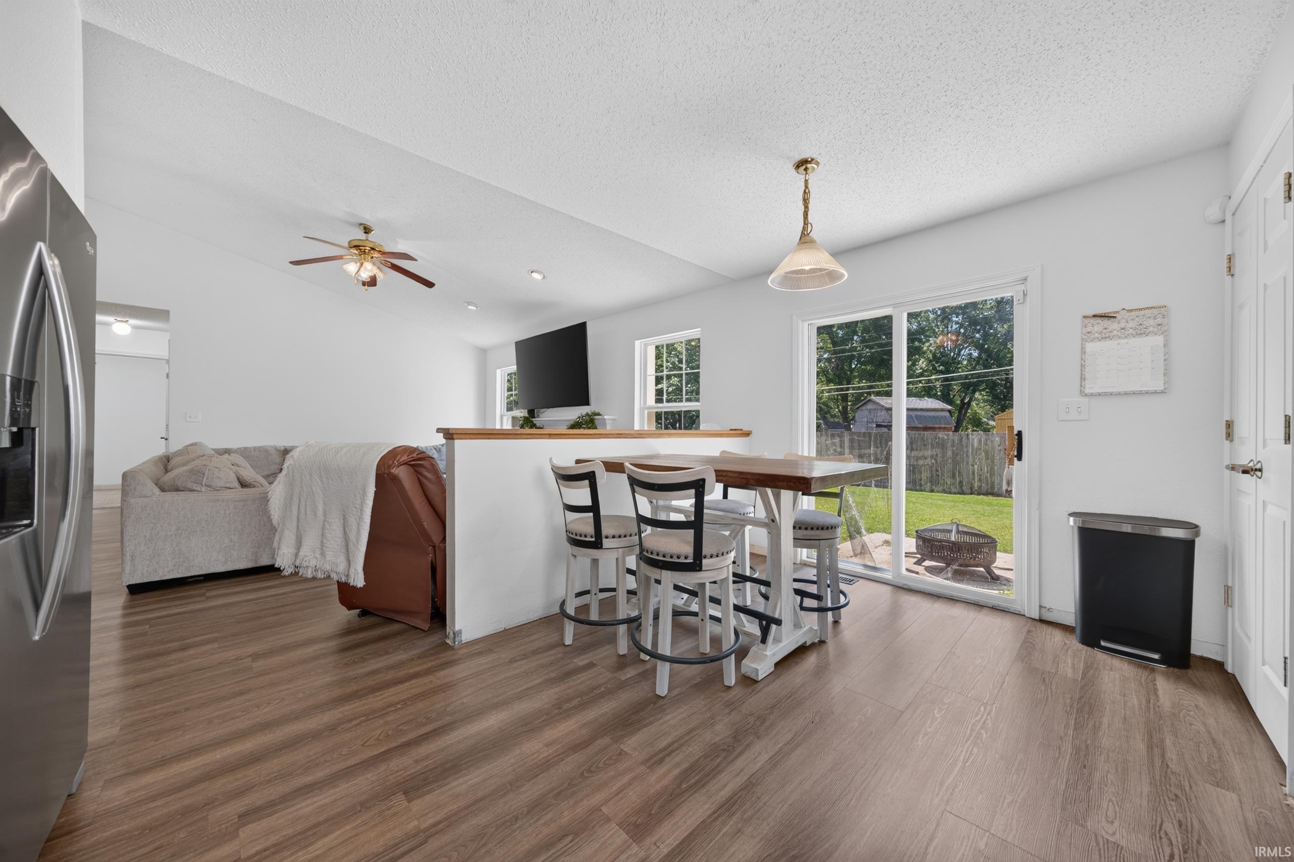 818 Springwater Road Kokomo, IN 46902 - Photo 4 of 22