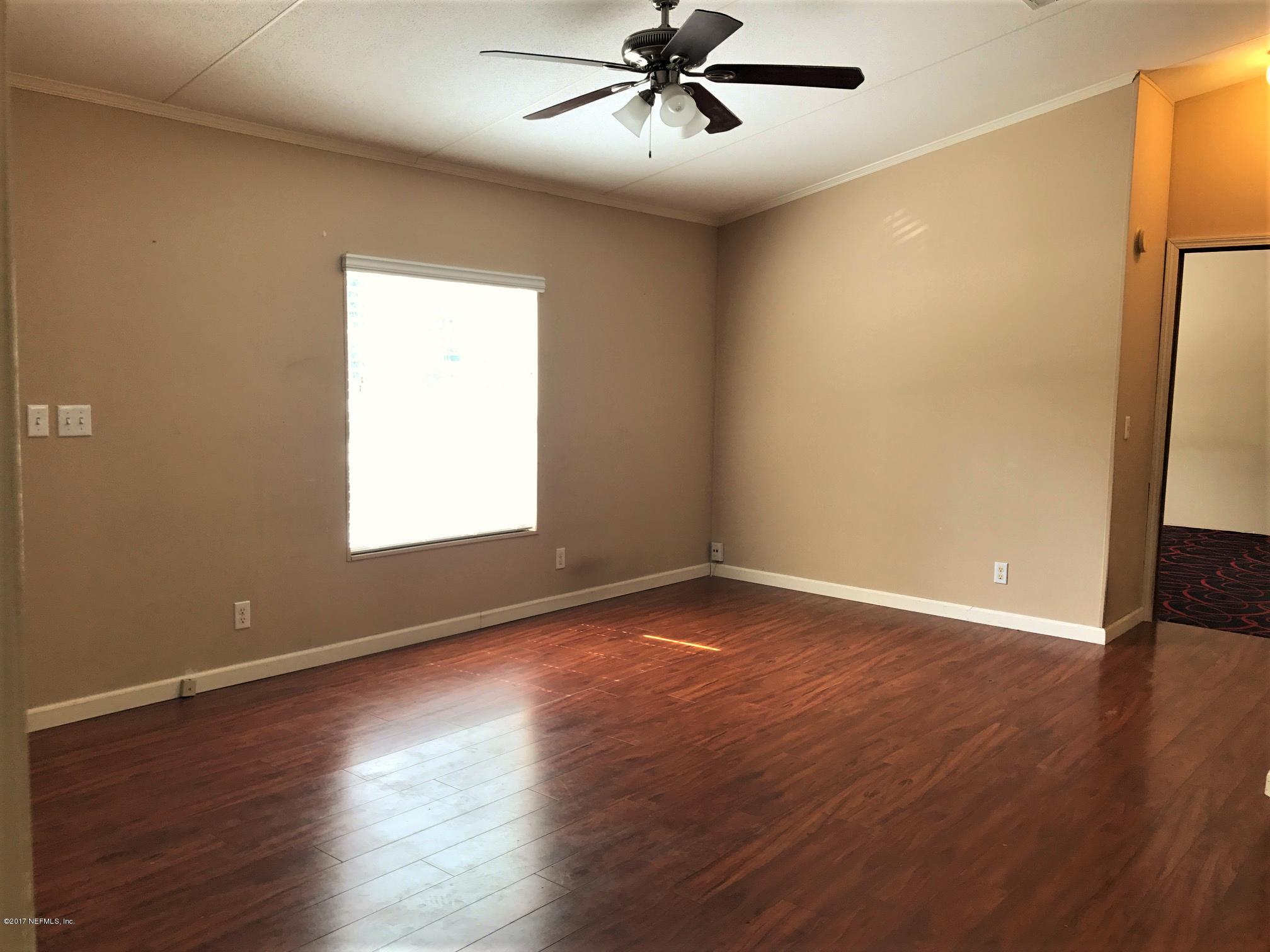 2073 Blue Knoll Road Middleburg, FL 32068 - Photo 1 of 20 SPACIOUS LIVING ROOM
