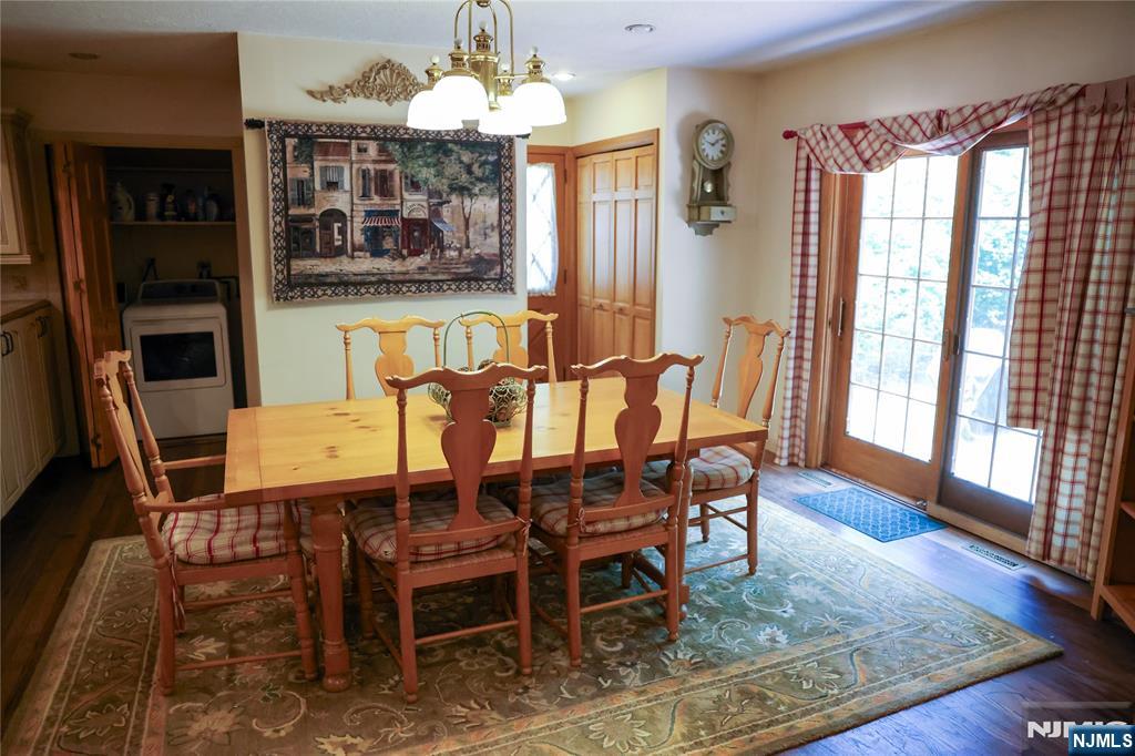 270 Kensington Road River Edge, NJ 07661 - Photo 9 of 34