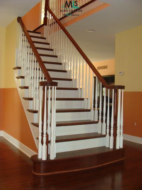 1331 North Oak Rochester, MI 48307 - Photo 8 of 12 795402-7.JPG