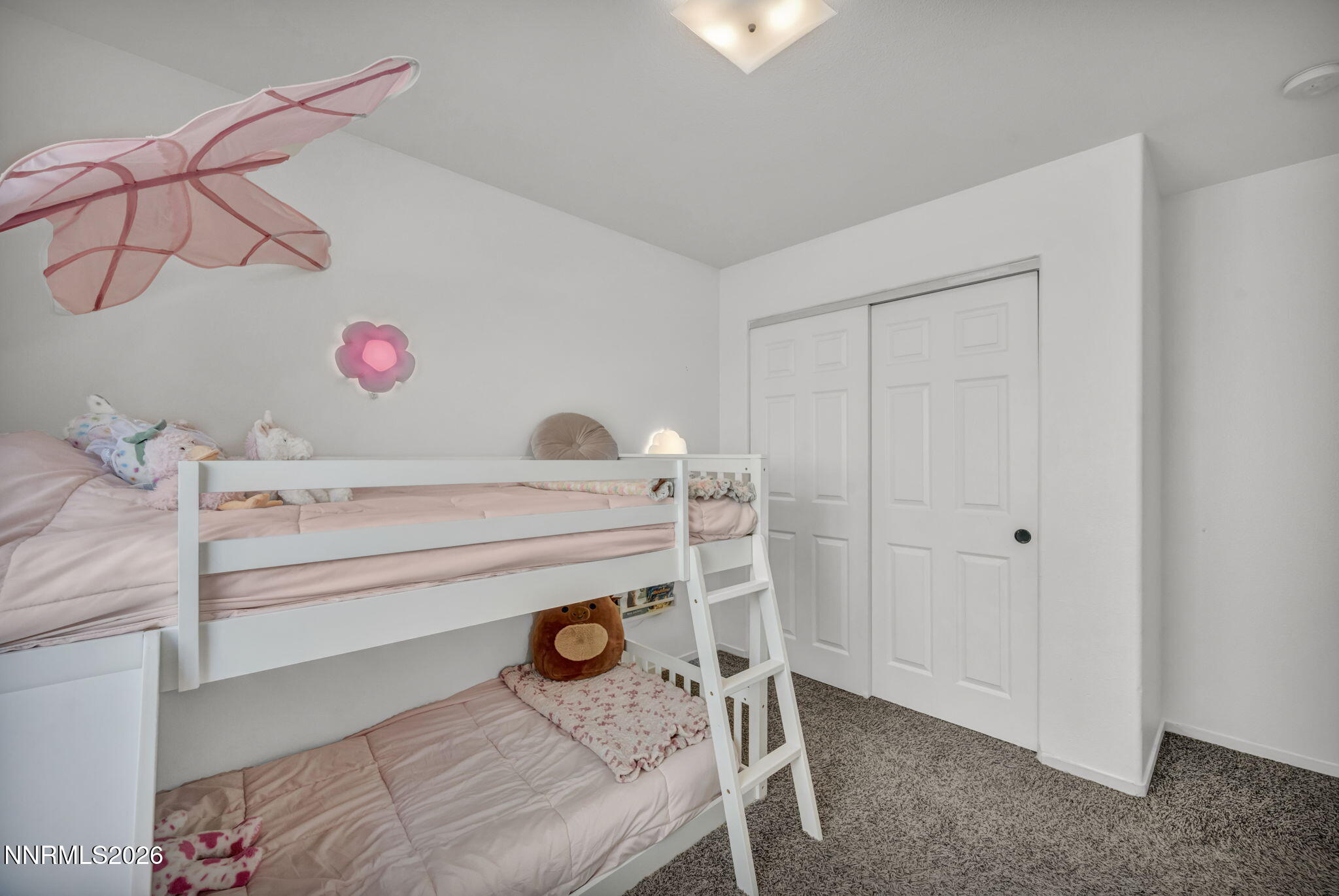 111 Relief Springs Road Fernley, NV 89408 - Photo 22 of 30 a utility room with a washing machine