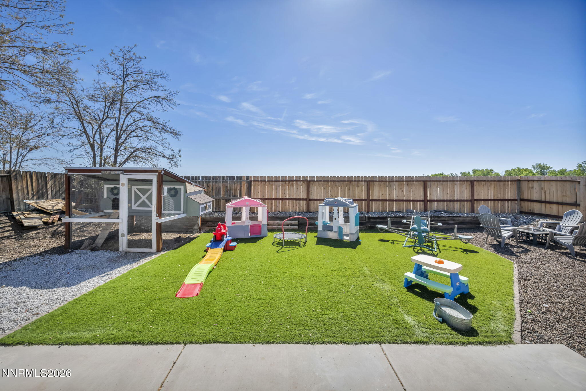 111 Relief Springs Road Fernley, NV 89408 - Photo 29 of 30 a view of a backyard with swimming pool