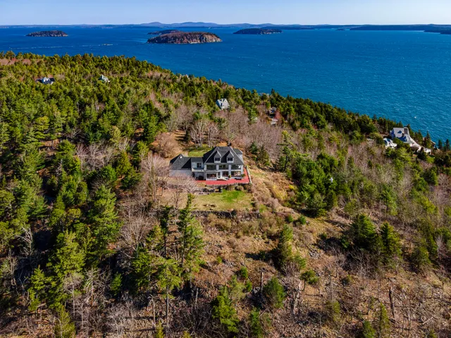 $5,950,000 | 18 Greenway Court, Bar Harbor, ME 04609