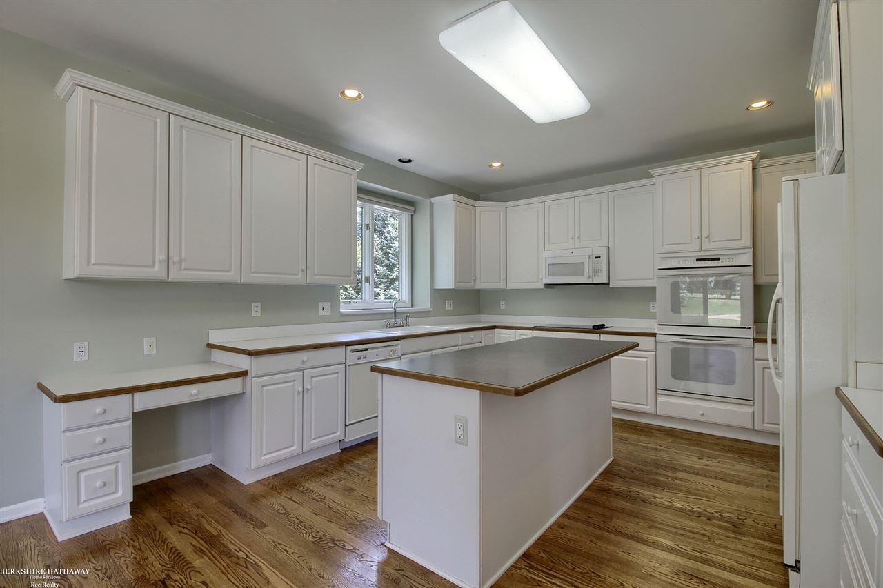 58145 Pheasant Ridge Washington, MI 48094 - Photo 9 of 37 31324741-8.JPG