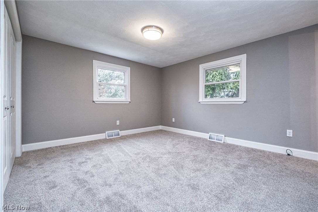 5225 Trent Road Northwest Canton, OH 44708 - Photo 12 of 28 Gallery Image 12