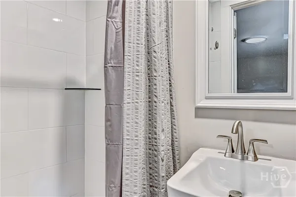 $1,300 | 3032 Grenoble Street, Unit B, Savannah, GA 31404