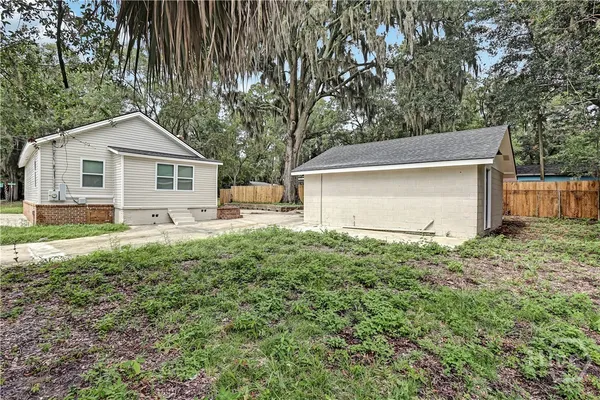 $1,300 | 3032 Grenoble Street, Unit B, Savannah, GA 31404