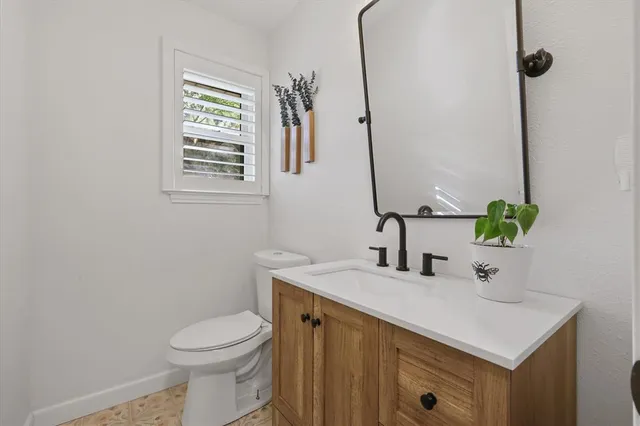 $479,900 | 2100 Fairfax Road, Denton, TX 76205