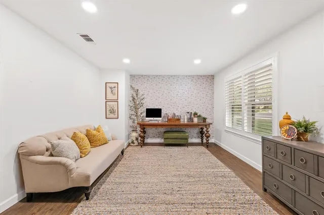 $479,900 | 2100 Fairfax Road, Denton, TX 76205