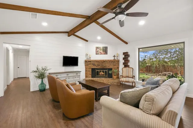 $479,900 | 2100 Fairfax Road, Denton, TX 76205