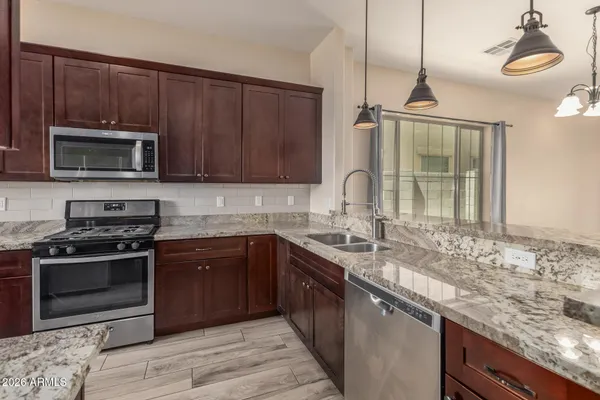 $599,999 | 2338 West Sierra Vista Drive, Phoenix, AZ 85015