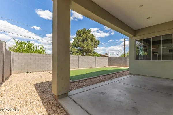 $599,999 | 2338 West Sierra Vista Drive, Phoenix, AZ 85015