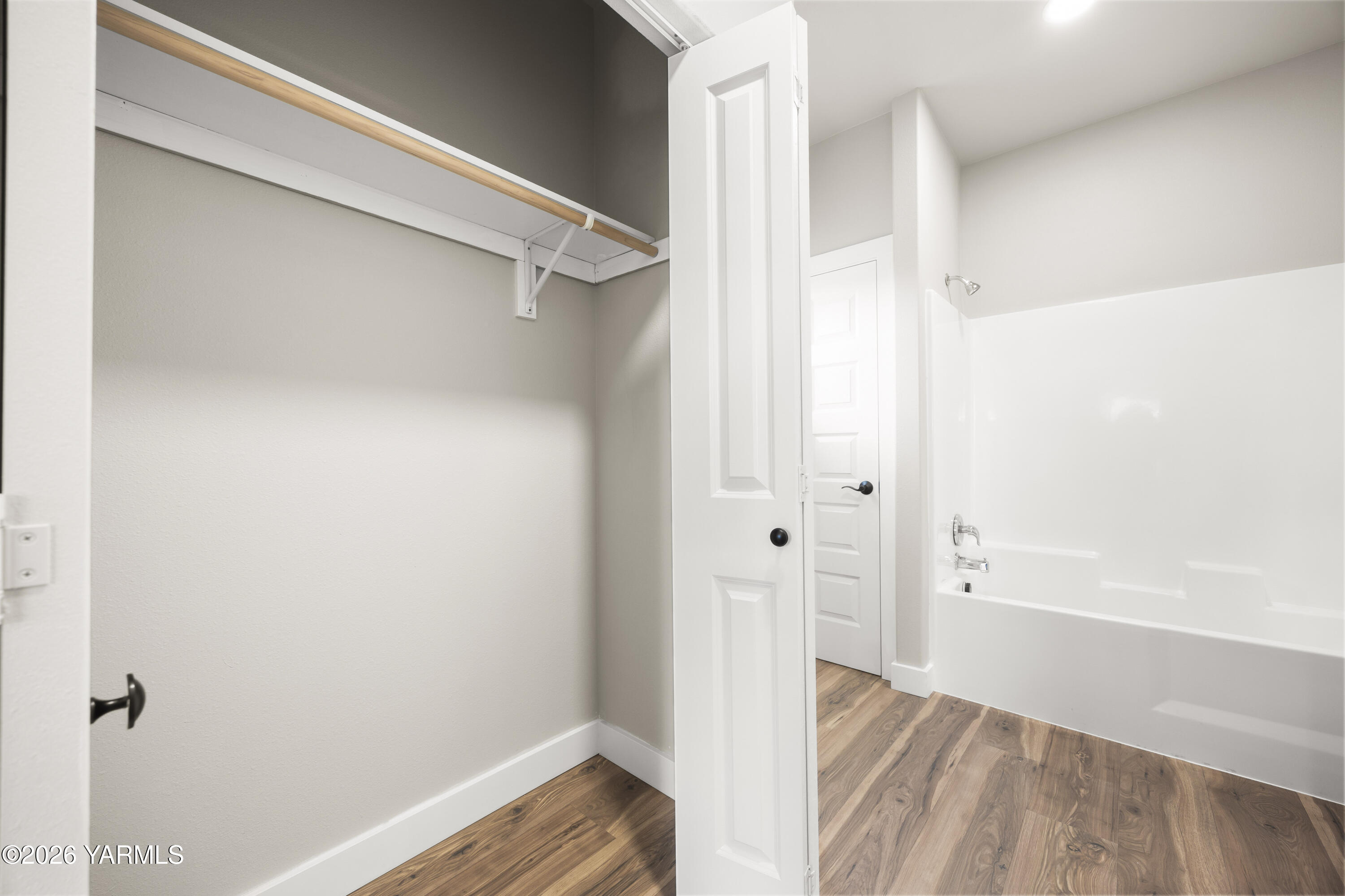 6133 South Moore Road Prosser, WA 99350 - Photo 27 of 54 a view of bathroom