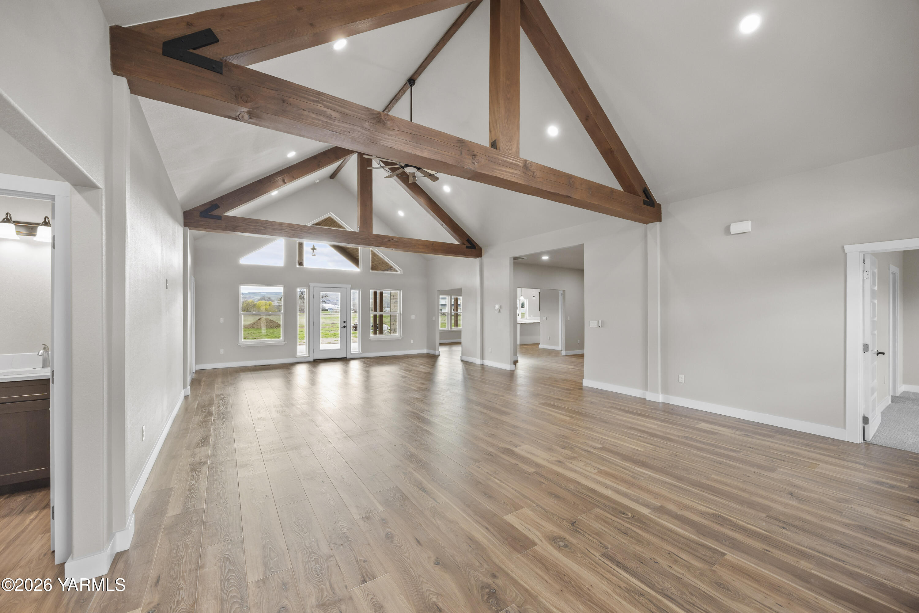 6133 South Moore Road Prosser, WA 99350 - Photo 3 of 54 a view of an entryway with wooden floor