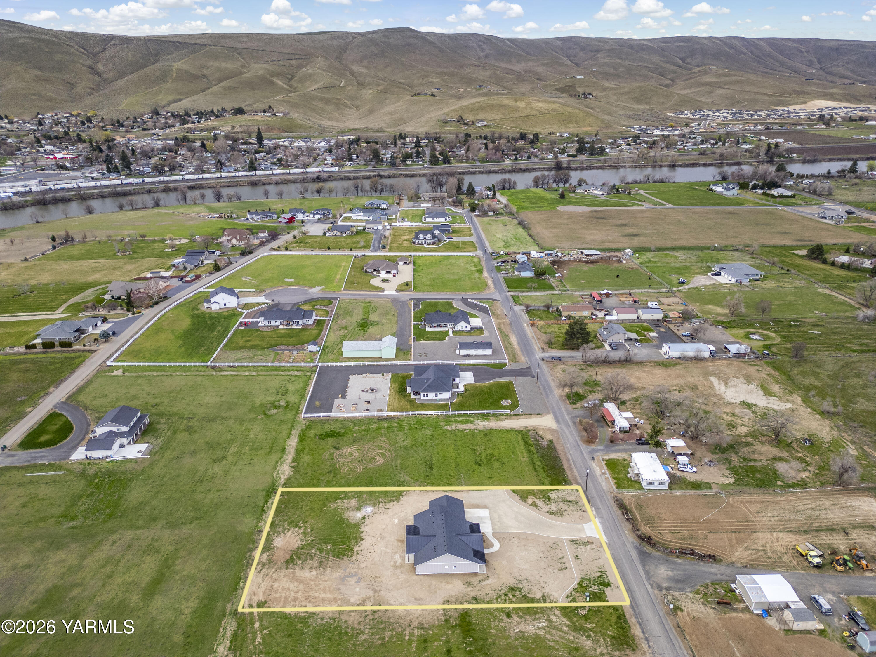 6133 South Moore Road Prosser, WA 99350 - Photo 47 of 54 a view of a city