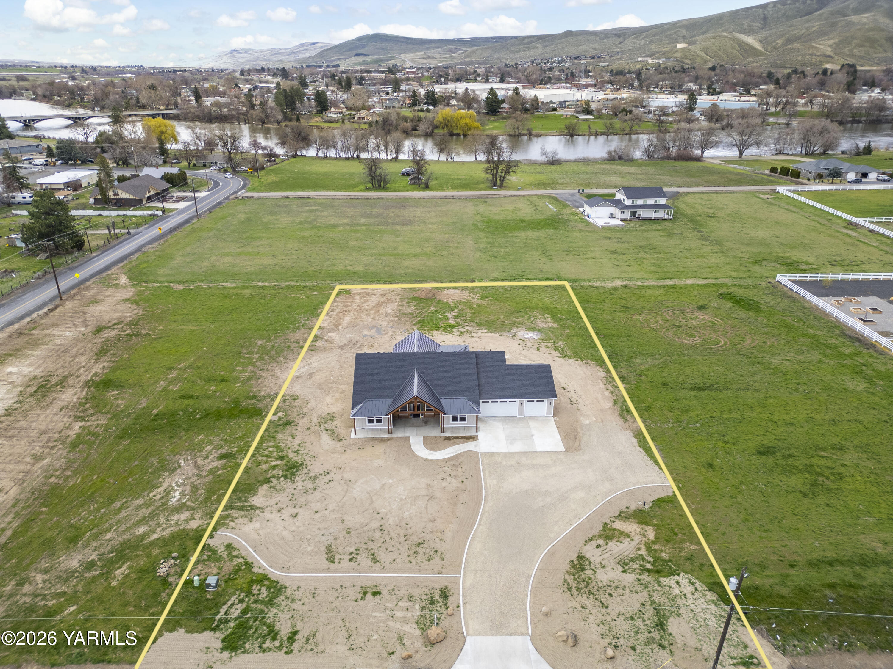6133 South Moore Road Prosser, WA 99350 - Photo 54 of 54 a view of a city