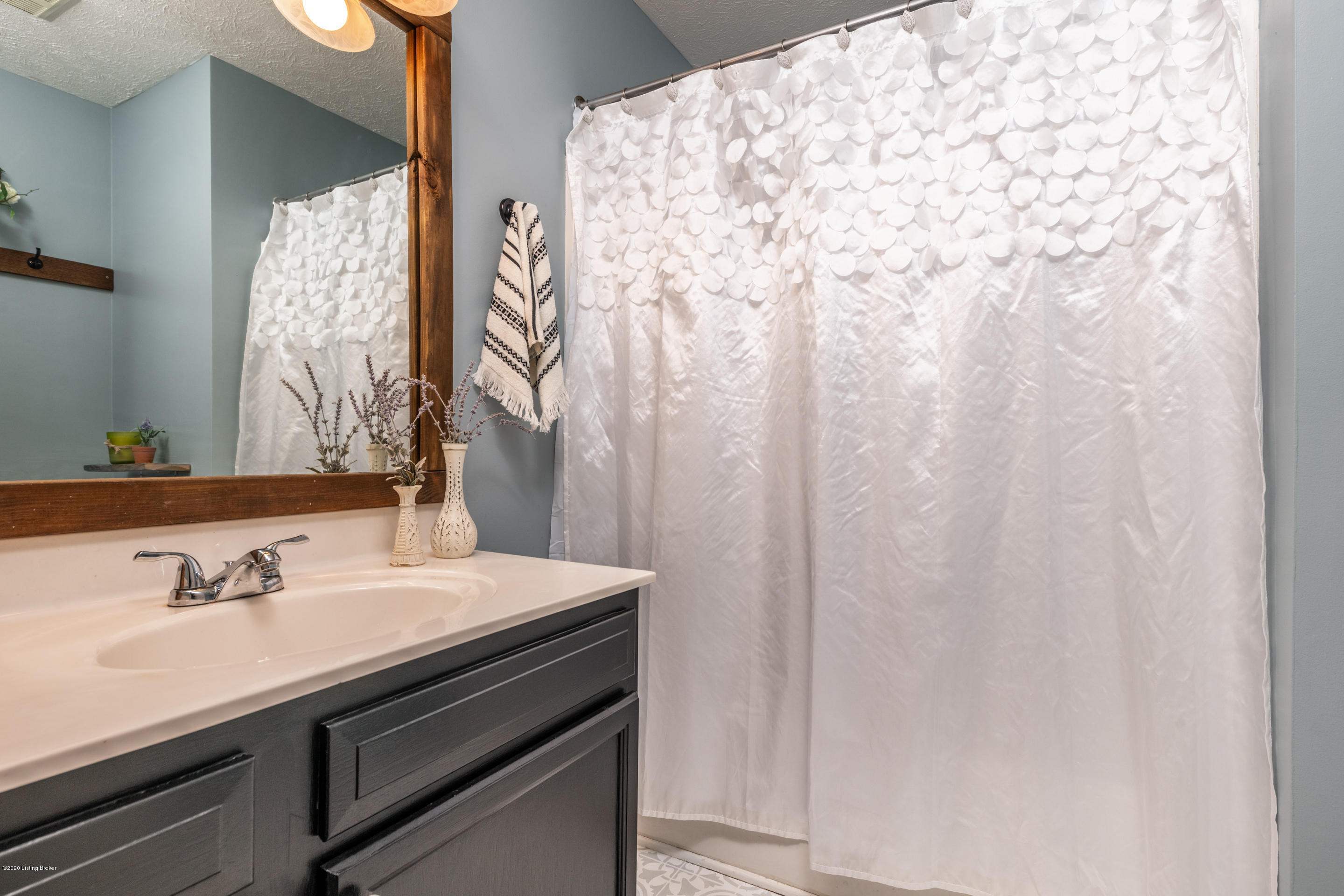 8403 Ferndale Road Louisville, KY 40291 - Photo 9 of 17 DHI-22