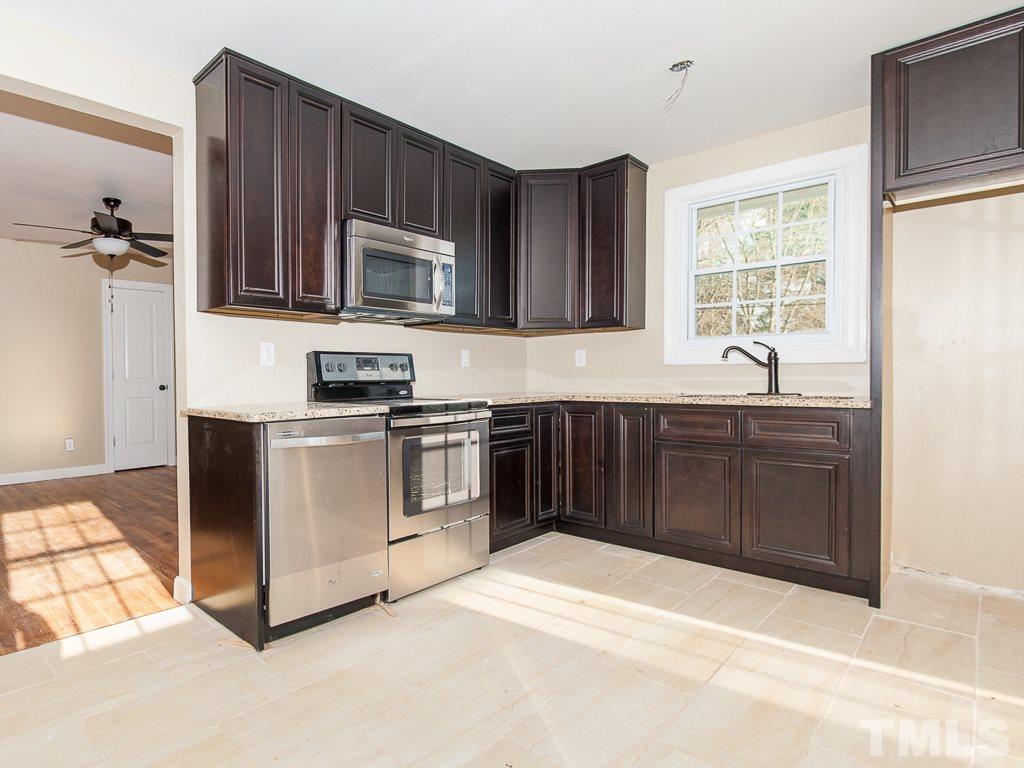 812 Peyton Street Raleigh, NC 27610 - Photo 6 of 25 Gallery Image 6