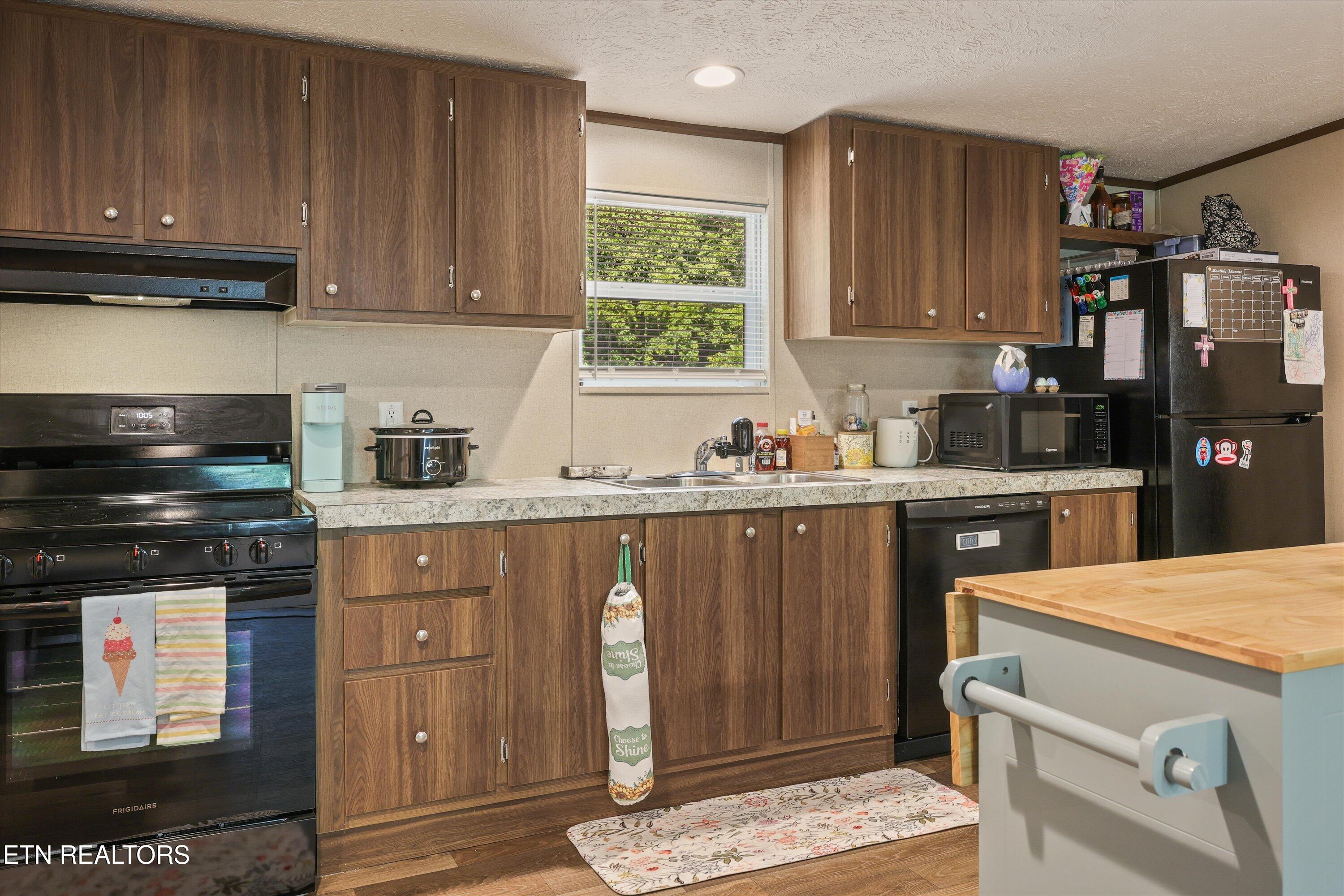 1487 Shields Ferry Road Morristown, TN 37814 - Photo 8 of 25 09-1487 Shields Ferry Rd13